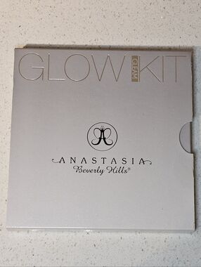 Anastasia Beverly Hills Glow Kit – Gleam